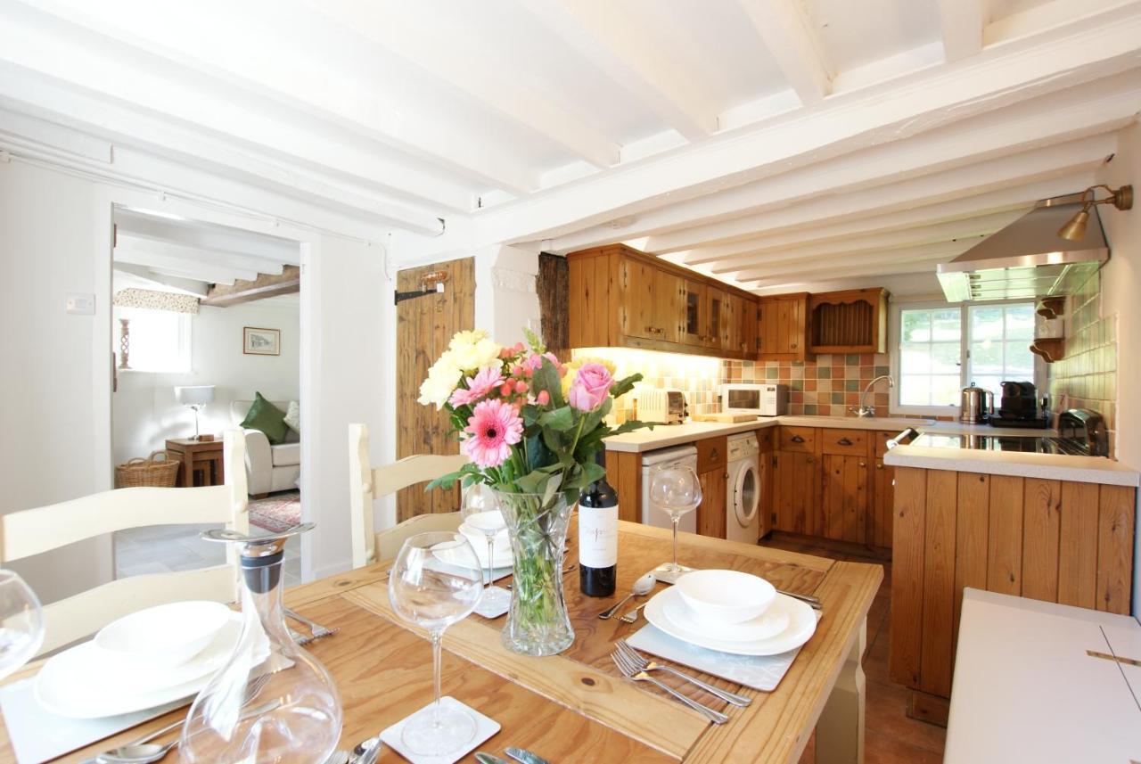 Honeysuckle Cottage-